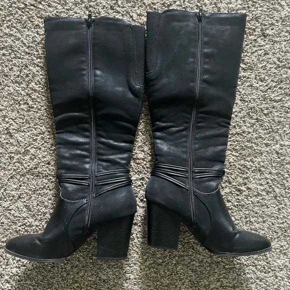 Tall Black Chunky Heel Women's Boots - Picture 2 of 9